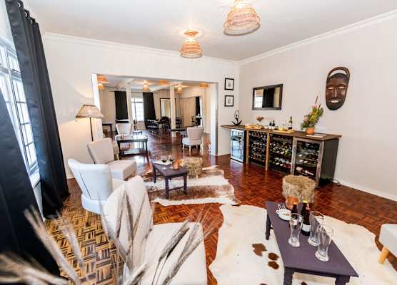 Le Petit Chateau Guest House 1