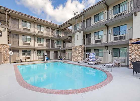 Hillstone Inn Tulare, an Ascend Collection Hotel 1