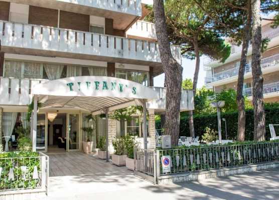 Coast Hotel & Spa - Adults Only 1