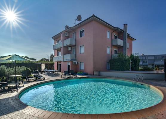 Giada Palace - Pool & Apartments 1