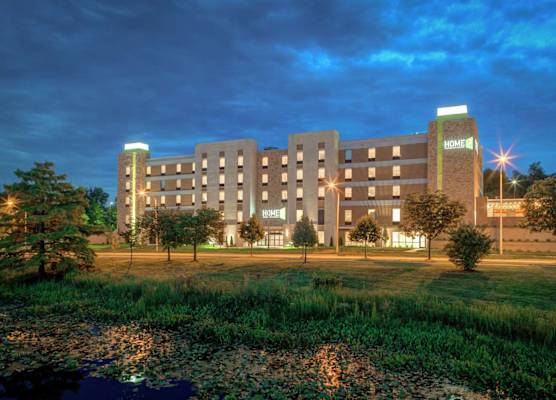 Home2 Suites by Hilton Bloomington 1