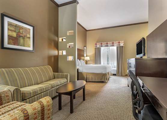 Best Western Plus Texoma Hotel & Suites 1