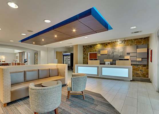 Holiday Inn Express & Suites WEATHERFORD by IHG 1
