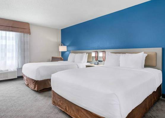 Comfort Inn & Suites Sheboygan I-43 1