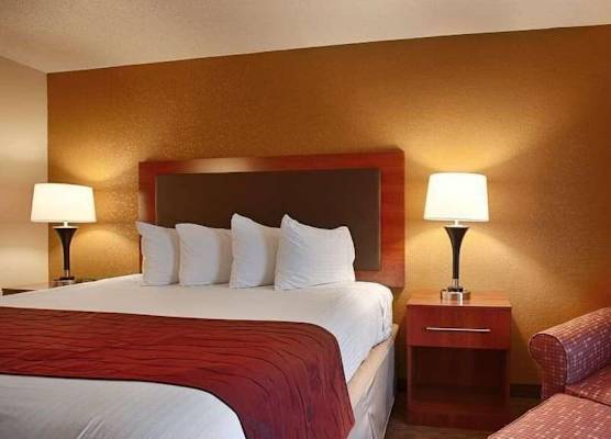 Days Inn by Wyndham Indiana PA Near IUP 1