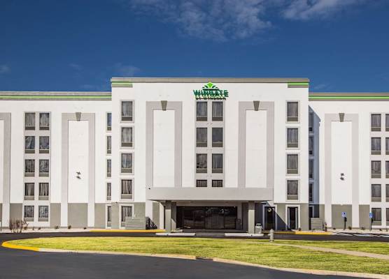 Wingate by Wyndham Louisville Airport Expo Center 1