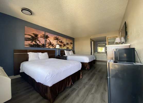 Days Inn by Wyndham Ontario Airport 1