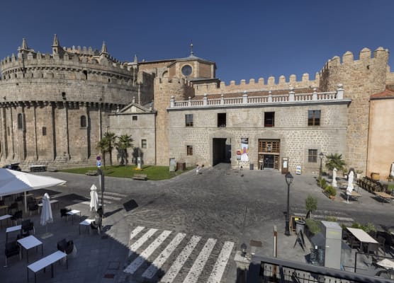 Hostal Restaurante Puerta del Alcázar 1