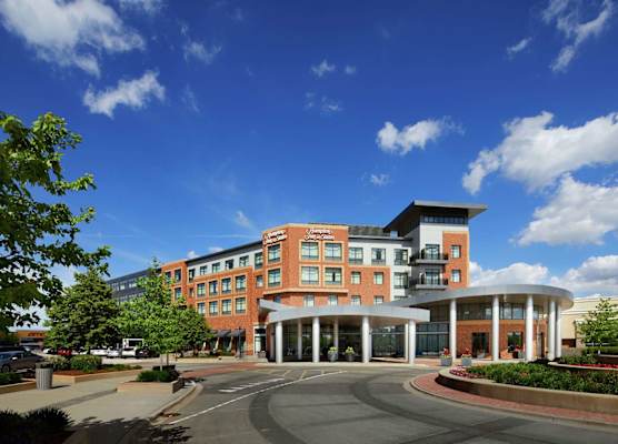 Hampton Inn & Suites Chicago/Mt. Prospect 1