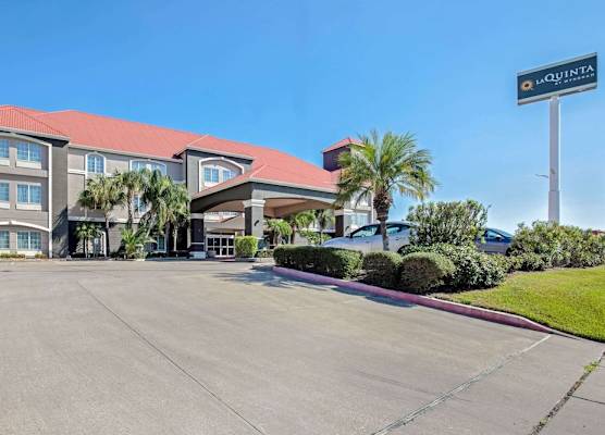 La Quinta by Wyndham Corpus Christi Airport 1