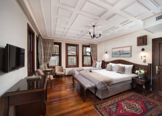 Bender Hotel - Old City 1