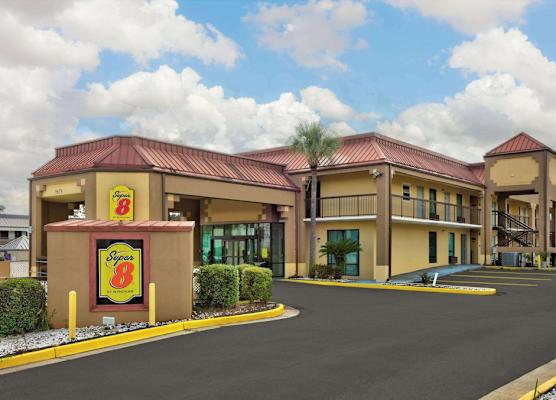 Super 8 by Wyndham Mobile/Tillmans Corner 1
