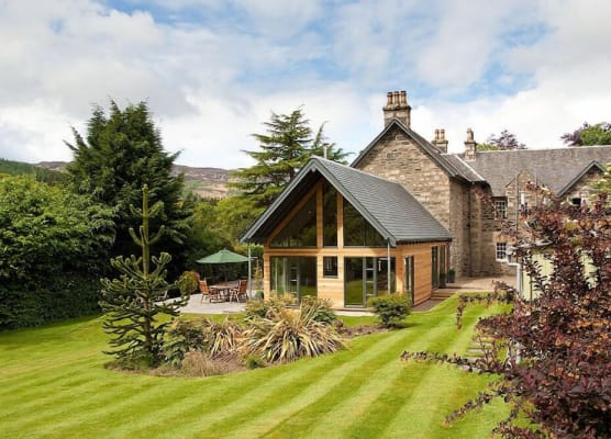 Craigatin House & Courtyard 1