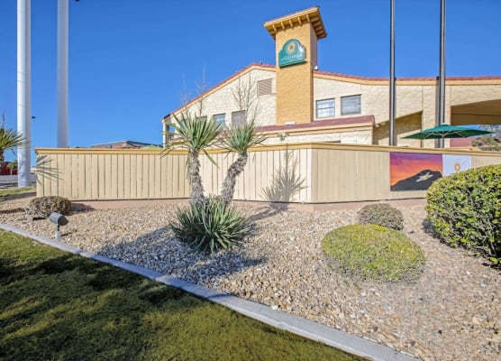 La Quinta Inn by Wyndham El Paso Cielo Vista 1