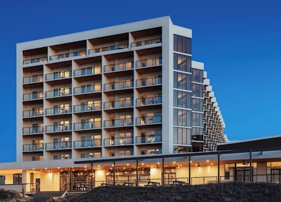 Delta Hotels by MarriottTM Virginia Beach Waterfront Suites 1