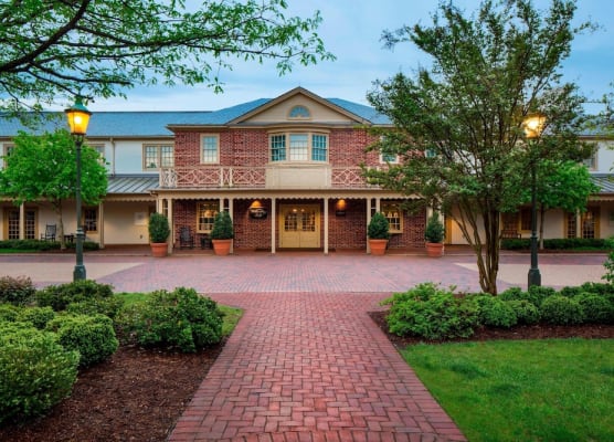 Williamsburg Lodge, Autograph Collection 1
