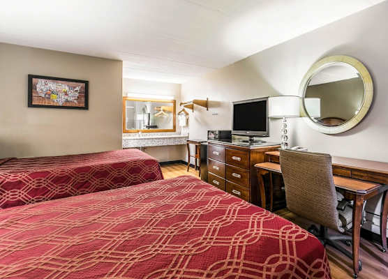 Econo Lodge Tallahassee I-10 near University 1