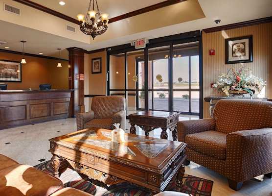 Best Western Orange Inn & Suites 1