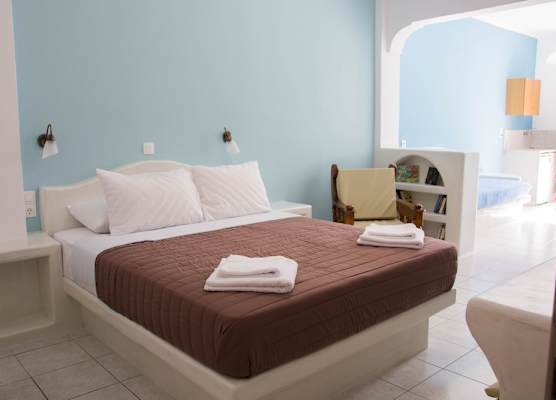 Sail Inn Studios & Apartments 1