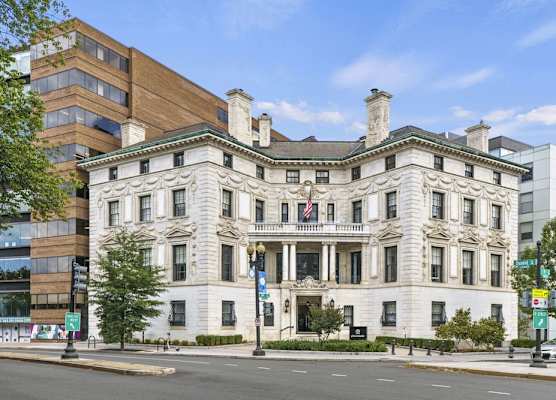 Placemakr Dupont Circle 1