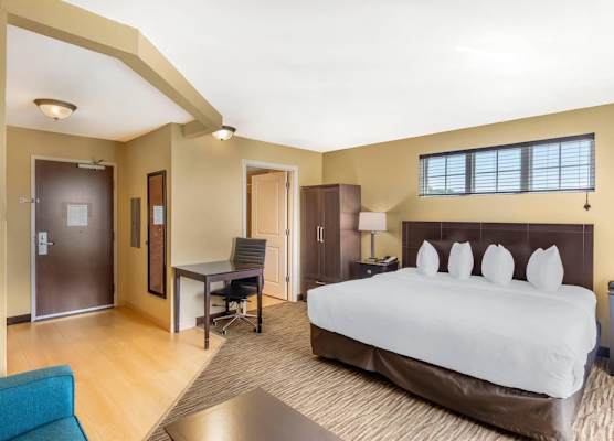 MainStay Suites Jacksonville near Camp Lejeune 1