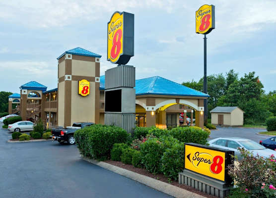 Super 8 by Wyndham Franklin Hwy 31 1