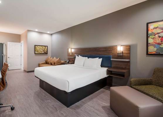 Best Western La Place Inn 1