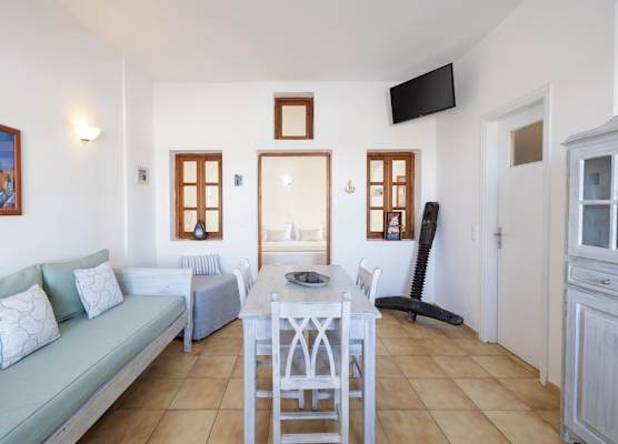Vrachia Studios & Apartments 1