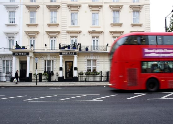 Huttons Hotel, Victoria London 1
