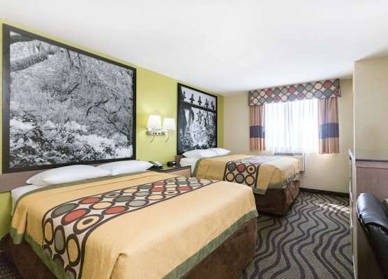Super 8 by Wyndham Brunswick/St Simons Island Area 1