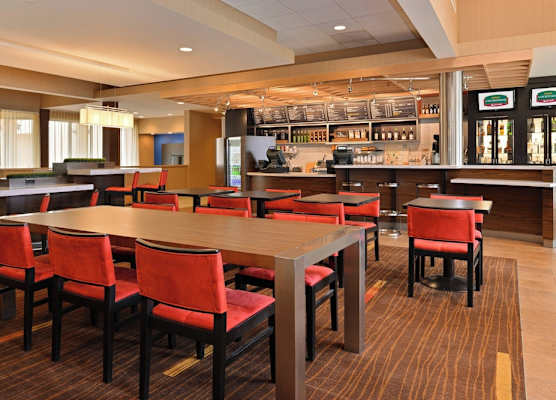 Courtyard by Marriott Dallas Northwest 1