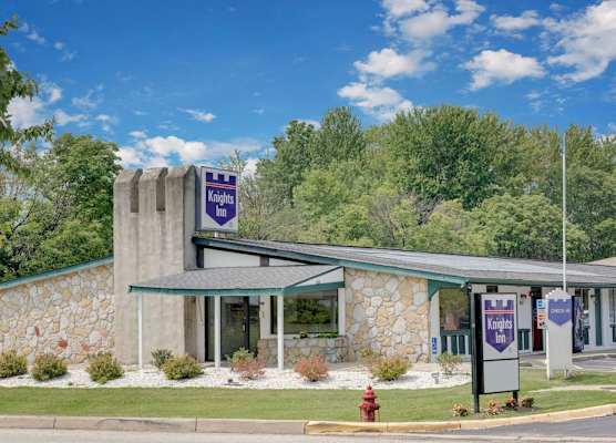 Knights Inn Macedonia 1