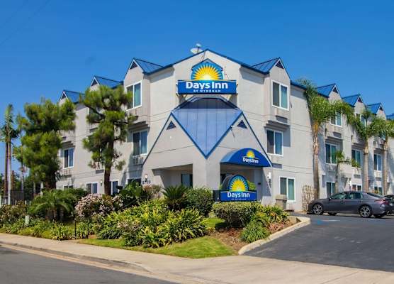 Days Inn by Wyndham Carlsbad 1