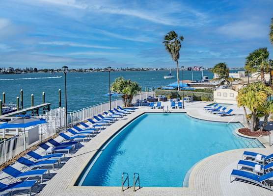 Courtyard by Marriott St. Petersburg Clearwater/Madeira Beach 1