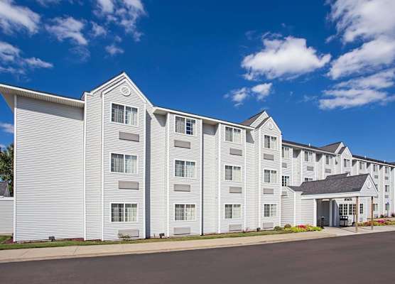 Microtel Inn & Suites by Wyndham Holland 1