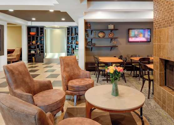 Courtyard by Marriott Portsmouth 1