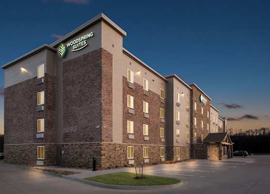 WoodSpring Suites Coralville Iowa City 1
