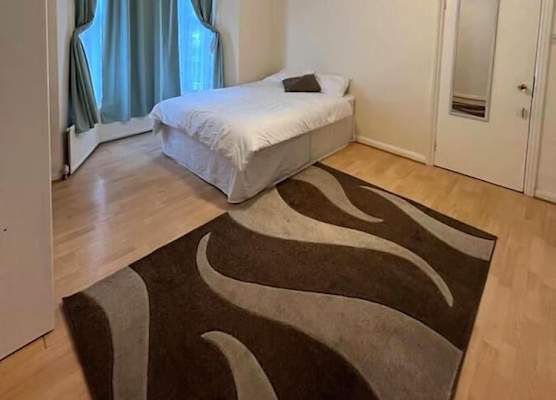 Bruce Rooms 1
