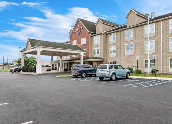 Country Inn & Suites by Radisson, Chambersburg, PA 1