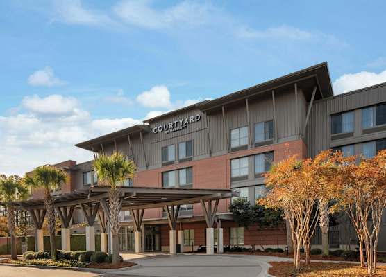 Courtyard by Marriott Charleston Summerville 1