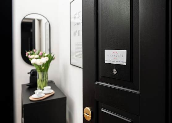 Easylife - Suite in Porta Venezia 1