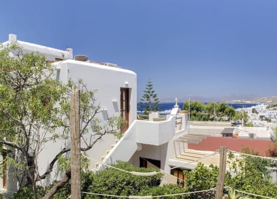Studios and Suites Rania 1