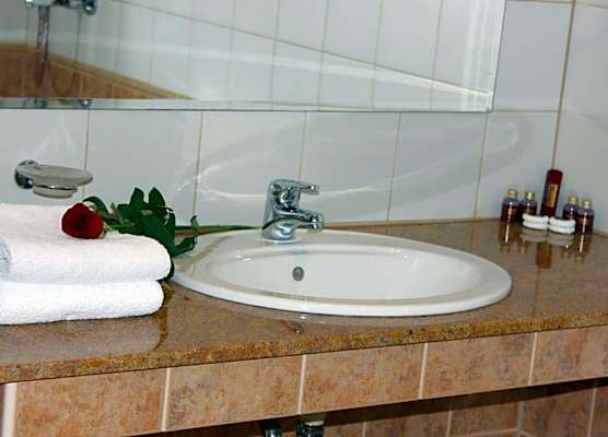 Kendros Hotel 1