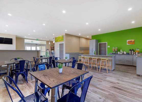 Quality Inn & Suites Elgin 1