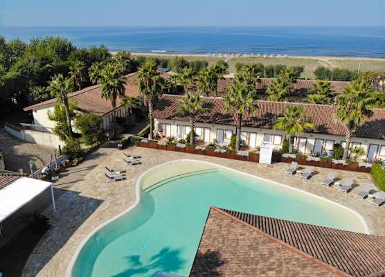 Paestum Inn Beach Resort 1