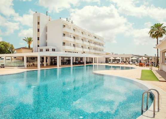 Piere Anne Beach Hotel 1