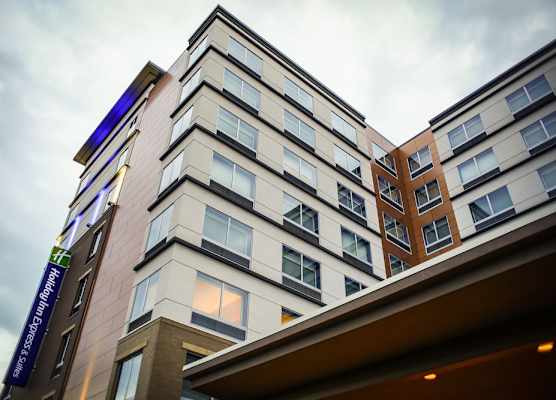 Holiday Inn Express & Suites LOUISVILLE DOWNTOWN by IHG 1