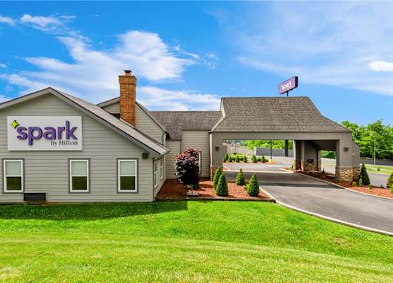 Spark by Hilton Wytheville Holston Rd I 81 1