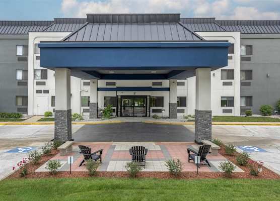 Best Western Bolingbrook Hotel 1