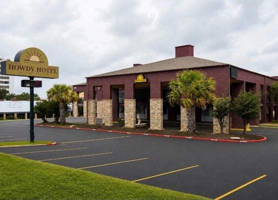 Howdy Hotel 1